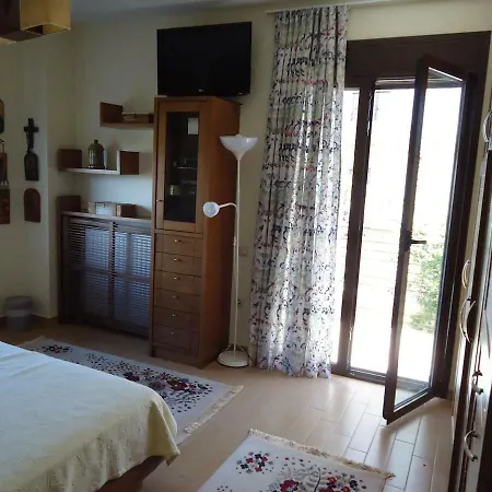 Maisonette In Nature,trilofos Villa *
